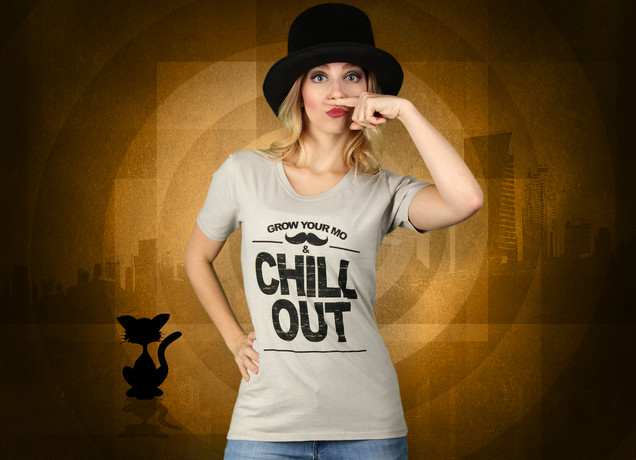 Damen T-Shirt Chill Out & Grow Your Mo