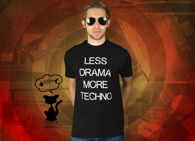Herren T-Shirt Less Drama More Techno