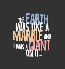 T-Shirt Earth Like A Marble