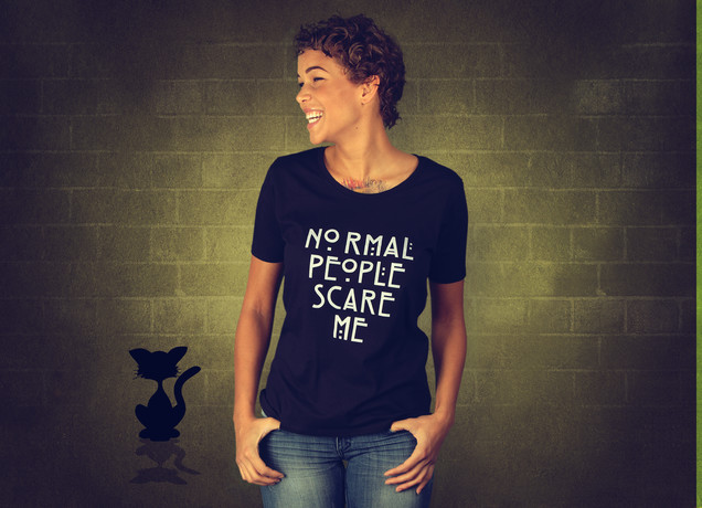 Damen T-Shirt Normal People Scare Me